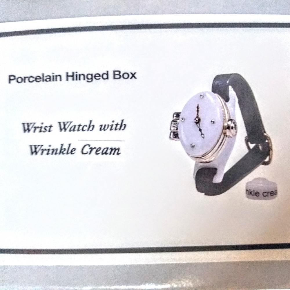 Porcelain Hinge Box.